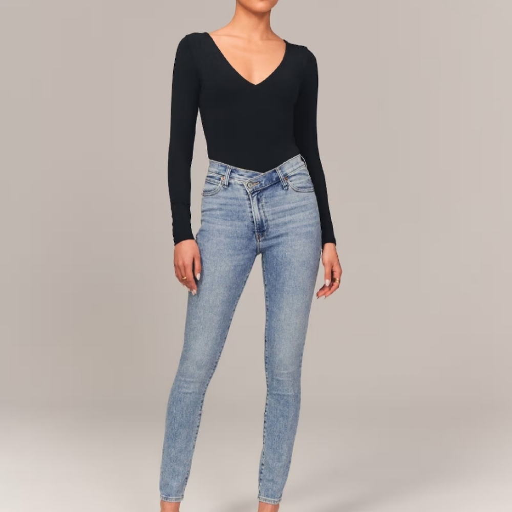 Abercrombie and Fitch | The super skinny ankle high rise jeans | Size 27S